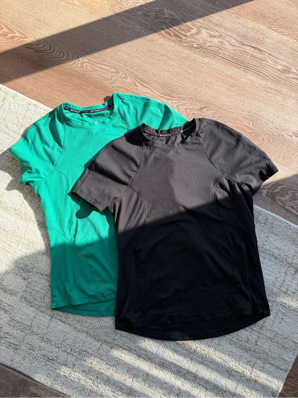 Set of spyder active shirts